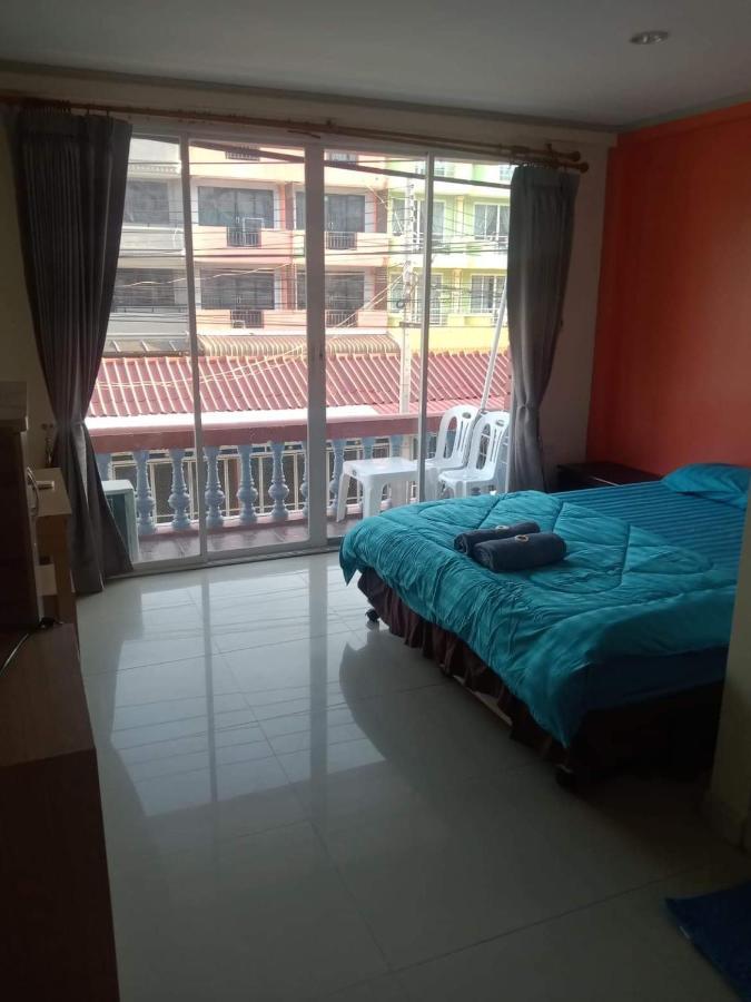Hotel Ban Por Fai Petchaburi Esterno foto