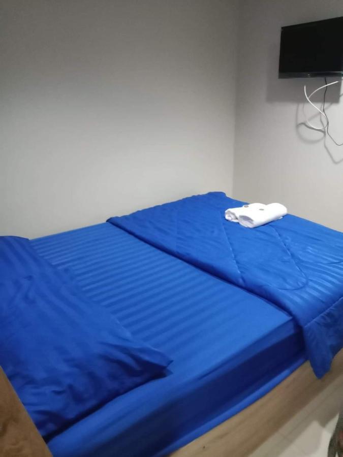 Hotel Ban Por Fai Petchaburi Esterno foto