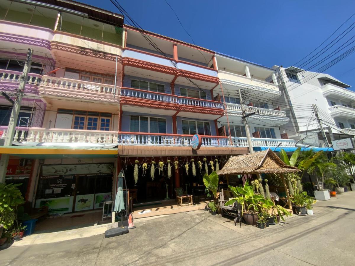 Hotel Ban Por Fai Petchaburi Esterno foto